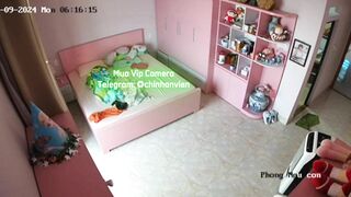 Hack Camera Phòng Ngủ Máy Bay Dâm Đãng Thay Đồ