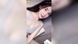 vú to không anh em?