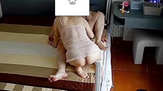 Check cam, Phát Hiện vợ dâm cho bạn thân Bóp Vú Lút cán Djt Vú To lồn múp lên đỉnh p1