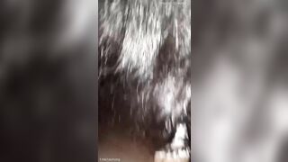 Lén lút trốn mẹ dắt nhỏ e họ mình dây mông to ra nhà vệ sinh doggy sướng cu
