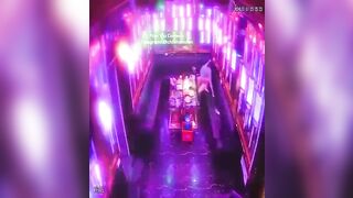 Hack Camera Chơi Em Tiếp Viên Tại Phòng Karaoke