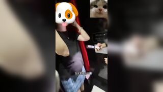 Mistress đái lên lồn salve trong nhà vệ sinh công cộng