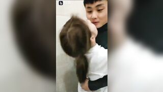 Nhà vệ sinh tập thể,nơi các e nhân viên KTV xinh đẹp cùng khách giao hoan với nhau