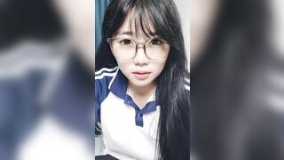 Em sinh viên hàng ngon vú to lồn múp thủ dâm kích thích siêu dâm