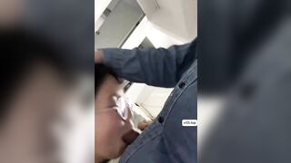 Em sinh viên hàng ngon khoe hàng bú mút con cặc thằng bạn dâm đãng