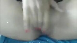 Lồn dâm cực nhiều nước bắn tung tóe