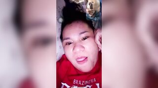Bắn tinh cho chị xem