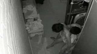 Hack cam chị dâu em chồng lén lút khi có cơ hội tâm sự tìm cách duy trì mối quan hệ