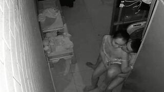 Hack cam chị dâu em chồng lén lút khi có cơ hội tâm sự tìm cách duy trì mối quan hệ