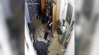 Hack cam nhà có 4 nàng tiên đang thay đồ