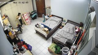 Hack cam em học sinh múi mít thay đồ 2