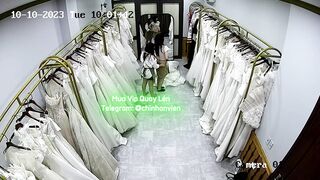 Hack Camera Phòng Thay Đồ Tiệm Váy Cưới