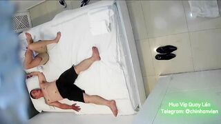 Quay Lén Nhà Nghỉ Anh Bảo Vệ Và Em Học Sinh