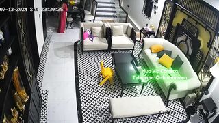 Hack Camera Bé Teen Nude Thay Đồ Ở Phòng Khách