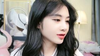 Anna Gấu ae còn nhớ idol từng hot mạng 1 thời này chứ,giờ đc gặp lại ẻm rồi p1