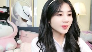 Anna Gấu ae còn nhớ idol từng hot mạng 1 thời này chứ,giờ đc gặp lại ẻm rồi p2