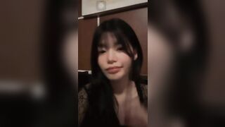 Call sex với cô bạn thân đang nứng lồn P2