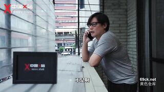 A trai vô tình phát hiện e họ xinh đẹp đg thủ dâm trg phòng nên vào đụ nát lồn em