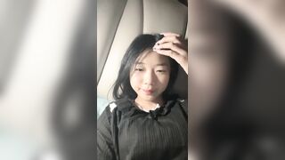 Em Loli xinh như Thiên Thần vậy tập tành thủ dâm xem mà nứng vãi