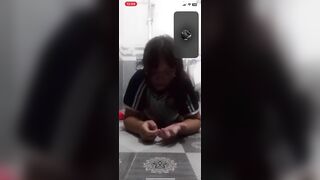 Vừa học về đã bắt a call sex cho mik khẩu dâm