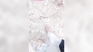 Sang chở c họ mình dây đi chơi mà c cứ gạ tình mãi nên đè ra đụ bắn trg luôn trên xe
