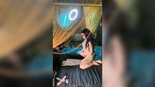 Chịch mẫu nude Việt