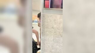 Em gái bú cặc rồi chổng mông lên cho anh người yêu địt