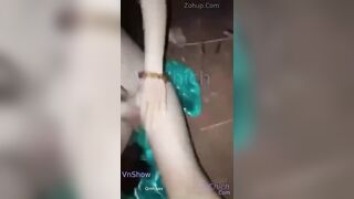 Nữ sinh mới lớn ở Gia Lai Some với đám bạn trong rừng . Học sinh bây giờ bạo vl