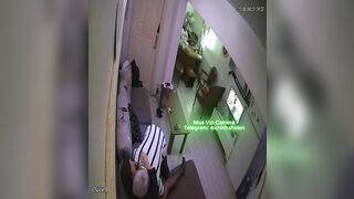 Hack Camera Ngoại Tình Với Cô Hàng Xóm Ở Phòng Khách