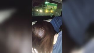 Bắt cô bạn bú cu trên xe khách