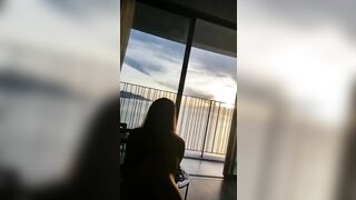 Ngắm biển đụ bé dâm cặp đít gợi địt