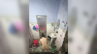 quay lén chị hàng xóm tắm