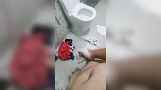 Lấy đồ lót cô sóc lọ