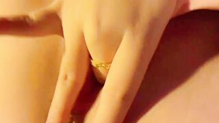 Em hàng trắng múp ngọt nước