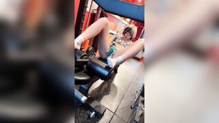 Buổi tập gym của con điếm khát tình dâm dục