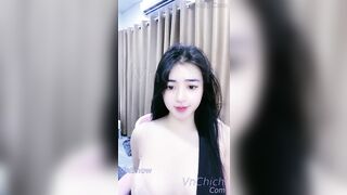 Vybaby xinh đến thế cơ à , livestream show lồn luôn em ơi . PHIM SEX VIET