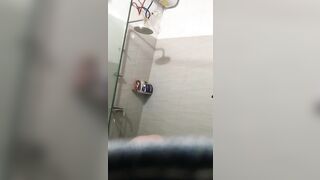 Quay lén em họ tắm chính chủ