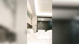 Không thể tin em gái nóng bỏng lại tự lén quay cảnh fingering trong phòng ngủ