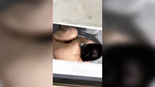 Quay lén lúc em xé bao Nguyễn Hồng Trúc