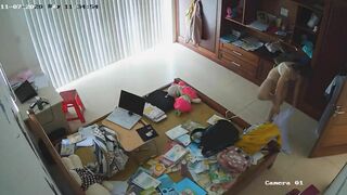 Hack cam thằng em giúp con chị lớp 10 thay đồ p12