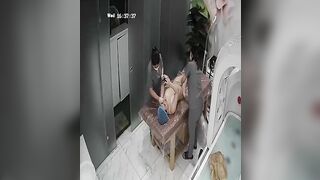 Hack Cam Tại Một Tiệm Spa