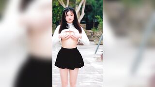 Bạn cùng lớp