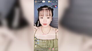 Heo Là Em show vú ngon trên tiktok