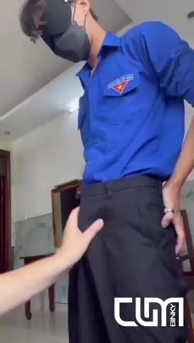 e trai đoàn viên chơi cum control