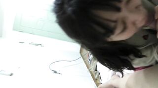 em hàng xóm mới lớn tập tành búp mút
