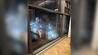 Gái dâm vú to mông bự khoe hàng dâm đãng thích bơm dịch vào lồn