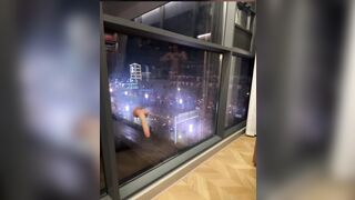 Gái dâm vú to mông bự khoe hàng dâm đãng thích bơm dịch vào lồn