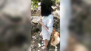 gái xinh loli ra xuối tắm public cực nuột