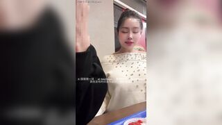 Thủ dâm cho ny, bắn tinh lên nước chấm rồi ăn nơi công cộng