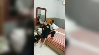 QUAY NÉN ĐÔI GIÀ- NGOẠI TÌNH , ĐỊT NHAU TRONG NHÀ NGHỈ